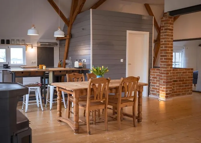 Апартаменты Scheunenloft Mit Garten Edelsfeld